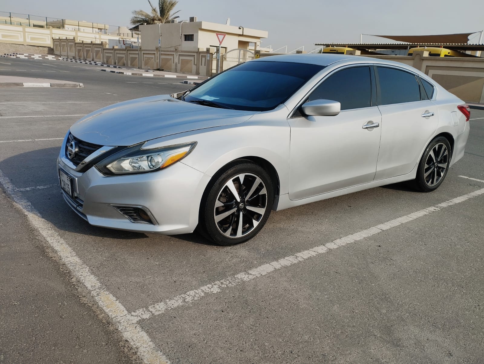 نيسان ألتيما 2016 2.5 SV بنزيني، ناقل حركة أوتوماتيكي متغير مستمر (CVT)، دفع أمامي