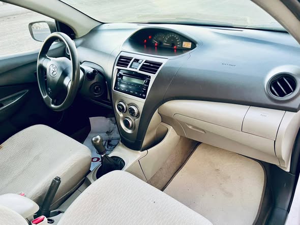 TOYOTA YARIS 64832013249667114