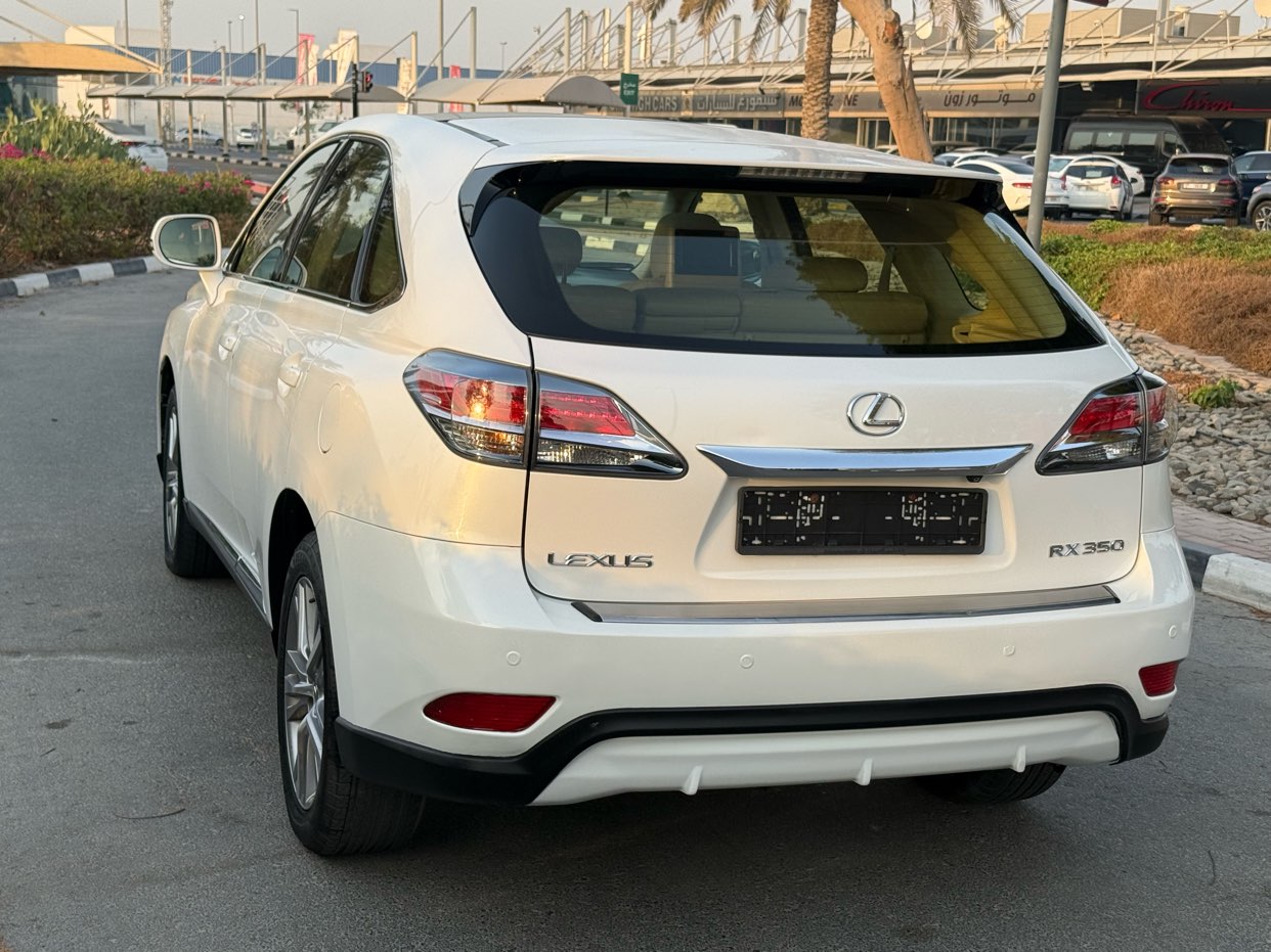 لكزس RX350 بلاتينوم 2015 GCC مالك أول حالة جيدة جداً 63694328922499113