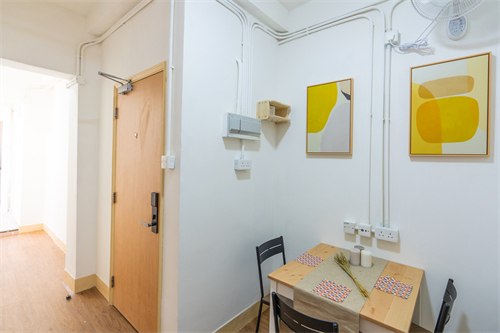 Entrusting the West Queen's Road apartment63457890412546111