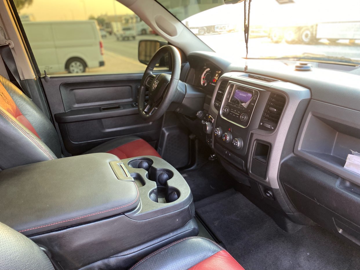 /en/city/cate-car-used-car/ajman-6431342888601811/-9