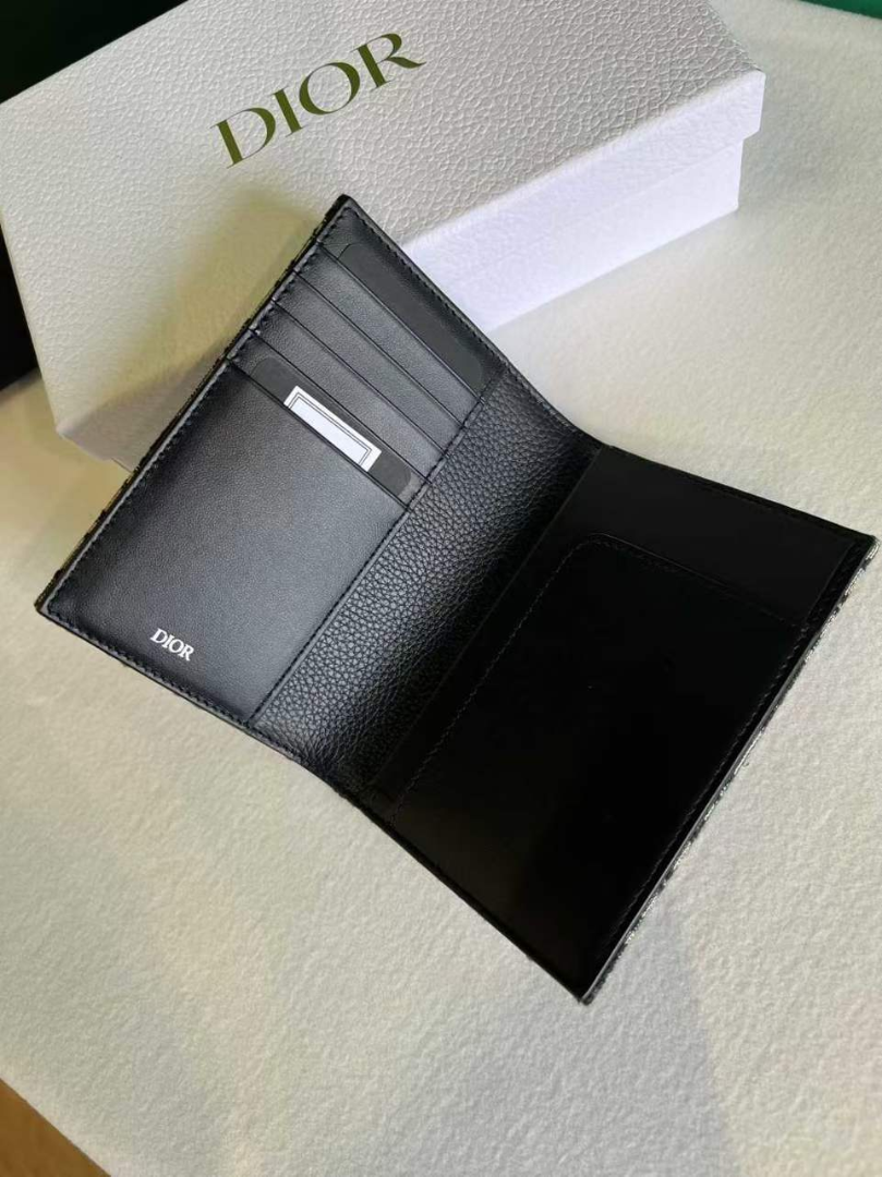 Dior Oblique Canvas Passport Holder – Grey/Blue Jacquard | Like New63227574025859111