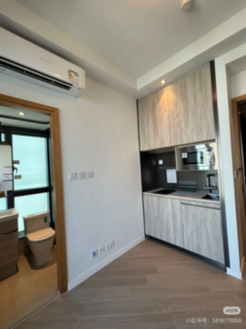 20 W, Mong Kok MTR Station Exit E263445838081666116