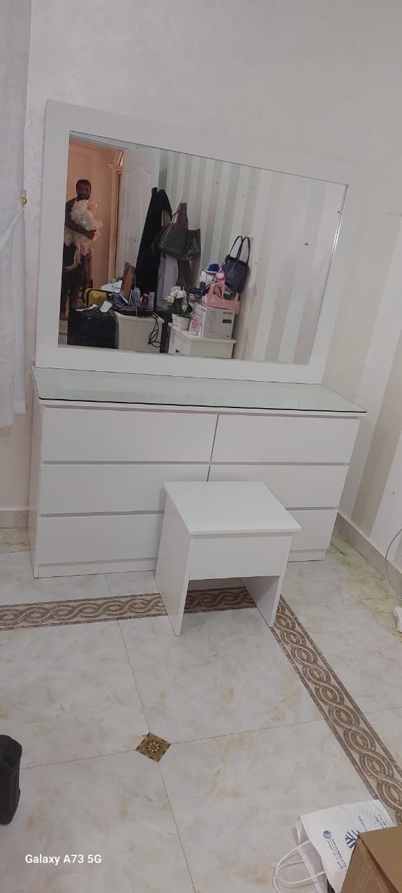 متوفر أثاث مخصص 64623610531075115