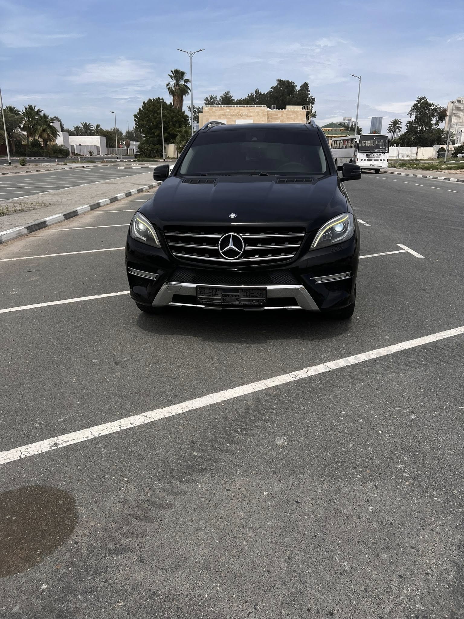 mercedes-benz-300%2F350%2F380-2014-sel-petrol-auto-rwd-427600138553927681