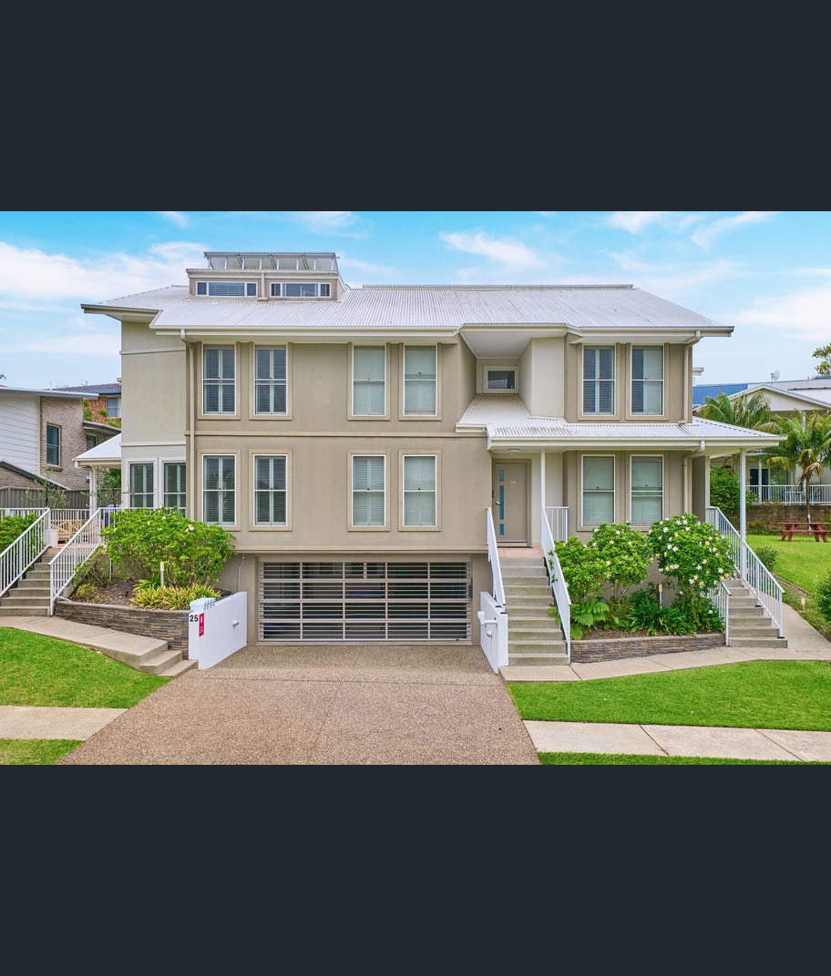 2/25 Blueberry Lane, Port Macquarie, NSW 2444