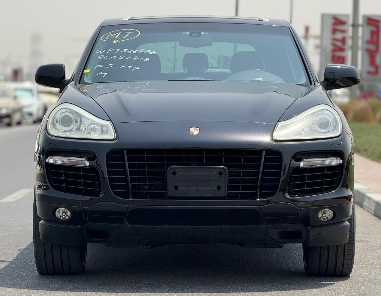 PORSCHE CAYENNE | TURBO | 2009 | ONLY : 131,000 KM | JAPAN IMPORT | CLEAN TITLE 63734046979331111