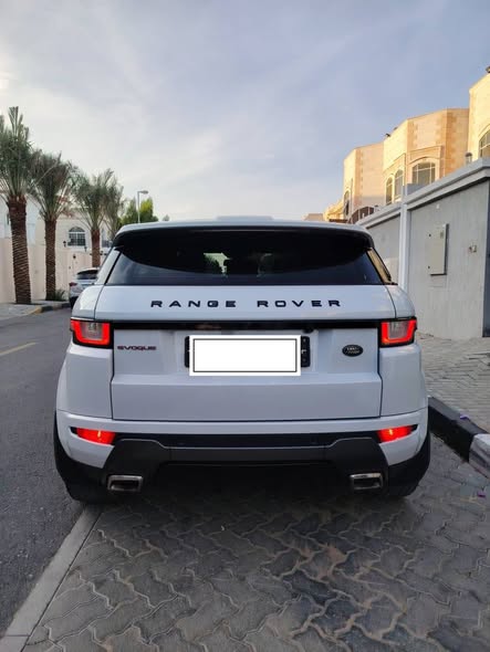 Range Rover Evoque R Dynamic Plus , 2016 , GCC , Mileage (183,000) KM , 4 Cylinder , First Ownerext0 range-rover-evoque-r-dynamic-plus-2016-gcc-mileage-183000-km-4-cylinder-first-owner-64849802780803110