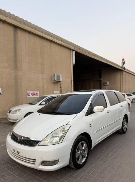 تويوتا ويش 2006 مع فتحة سقفext2 toyota-wish-2006-sunroof-64871832731522112