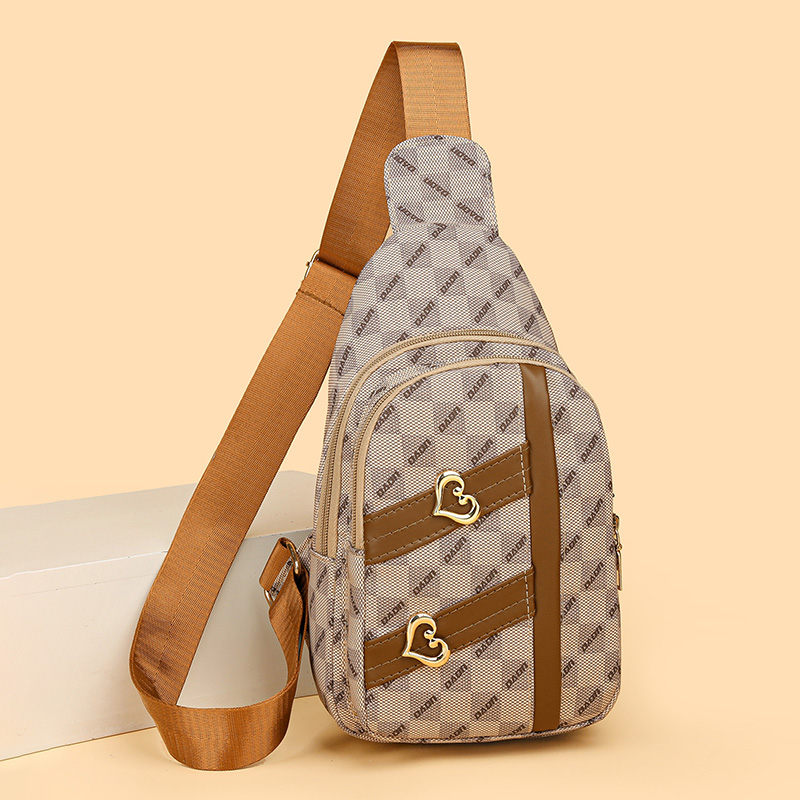 fashionable crossbody bag  	63213148699650110