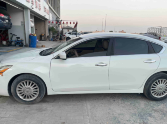 Nissan Altima 2014 2.5L 4-Cylinder White62894687992066110