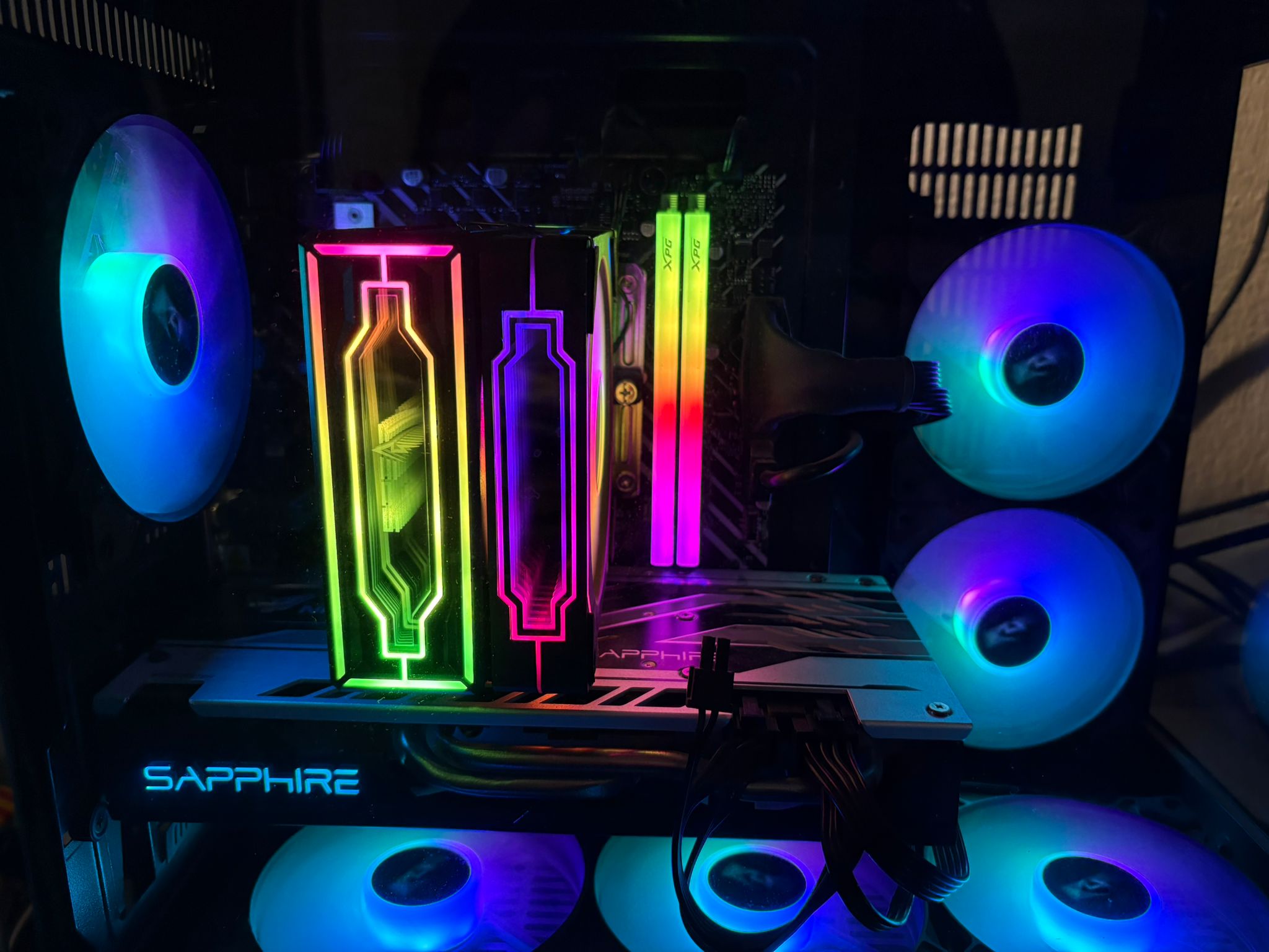 GPU Radeon RX 570 Nitro+ 8GB GDDR5 (256-Bit) – Excellent Condition64189226415234113