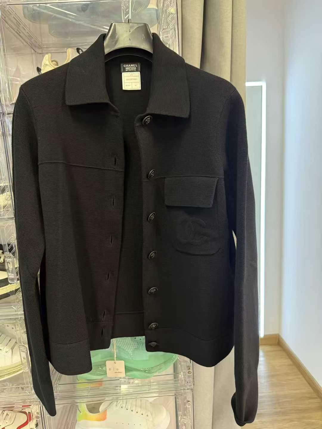 CHANEL Staff Uniform – Women’s Size M (Pre-Owned)63817334203649110