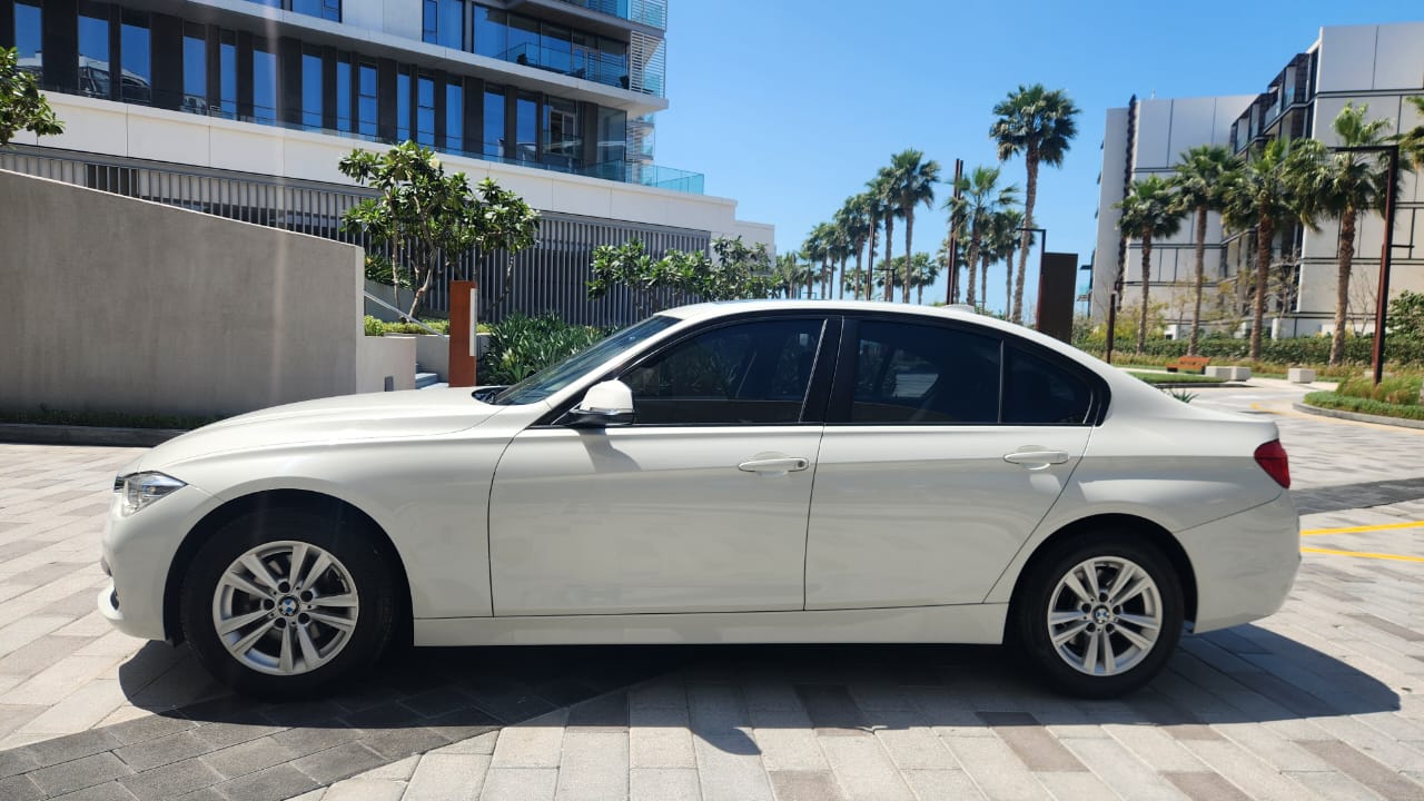 2018 BMW 318i 1.5L/3 Cyl Excellent Condition63703056492163111