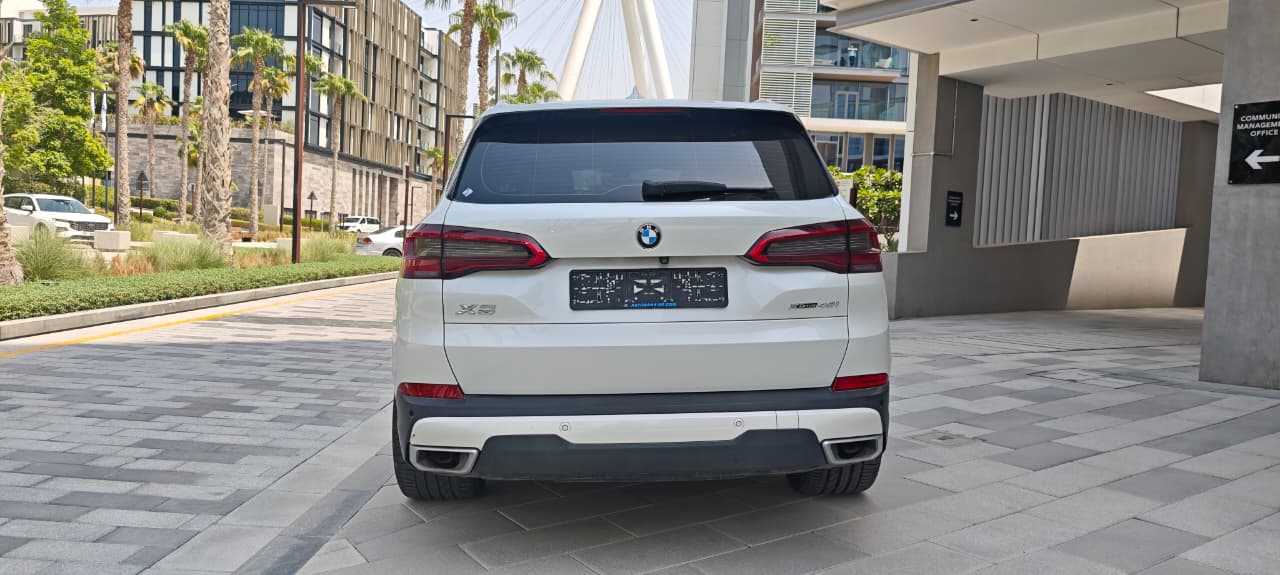 2019 بي إم دبليو X5 خيار كامل X-Drive 40i 63701937609985111