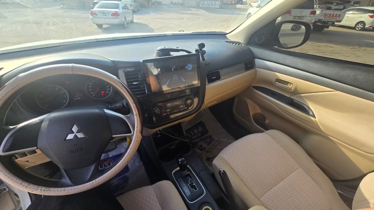 ميتسوبيشي أوتلاندر (4X4) 7 مقاعد بسعر رخيص!!!!63649504559233111