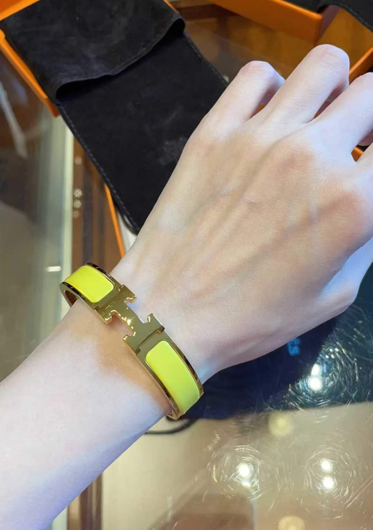 Hermès Clic H Bracelet – Yellow Enamel PM (Small) | Excellent Condition63227768716161112