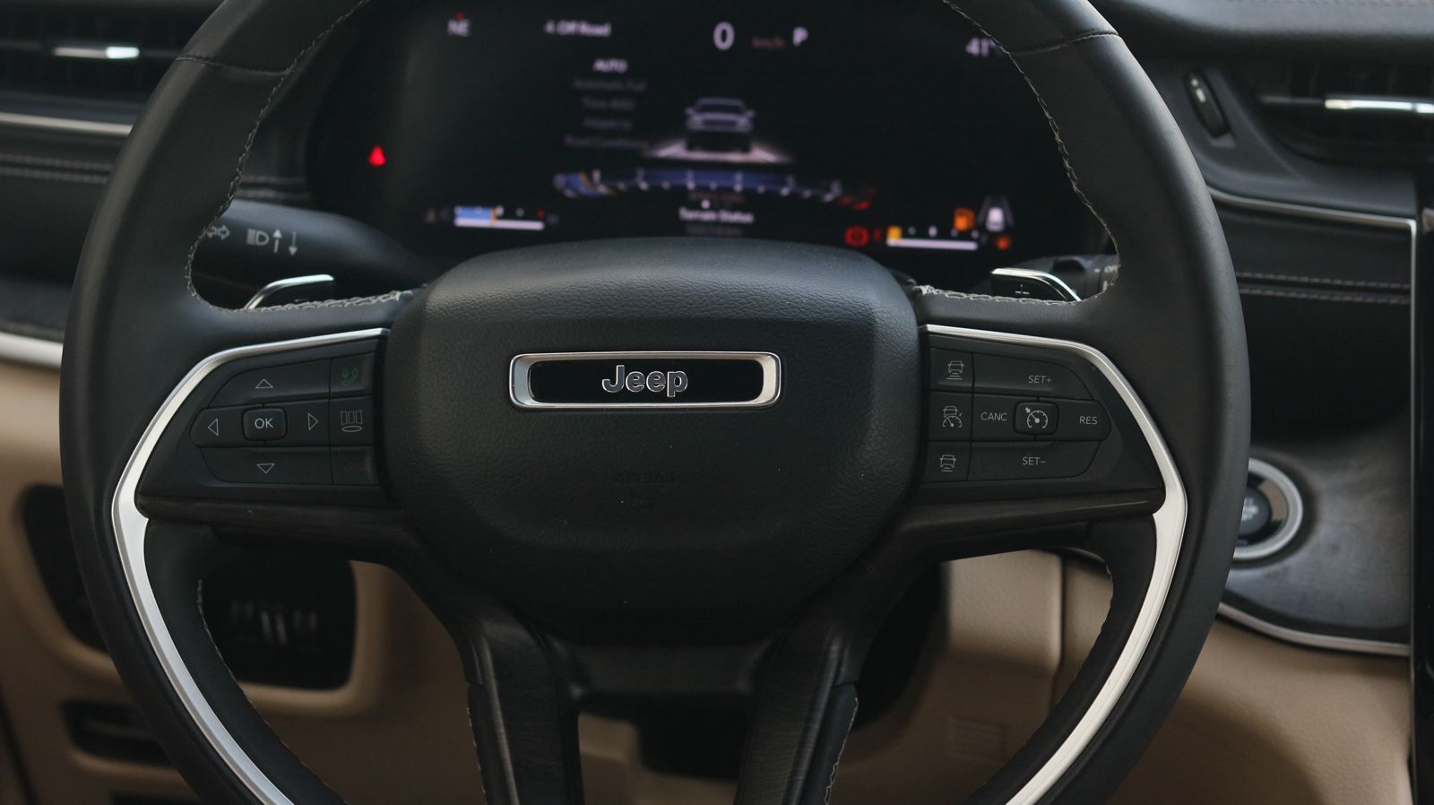 /ar/city-dubai/cate-car-used-car/jeep-grand-cherokee-limited-2023-vxr-6407662538201911/-7