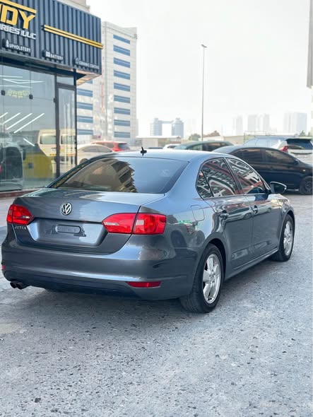 كيلومترات 220 ألف64696794501762113
