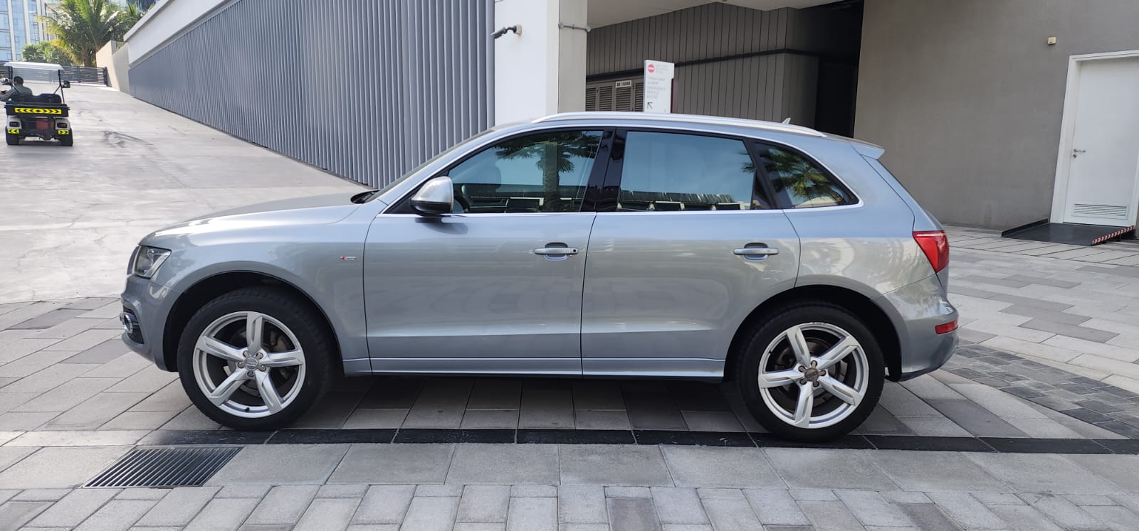 2012 Audi Q5 2.0t S-Line 63701961127938112