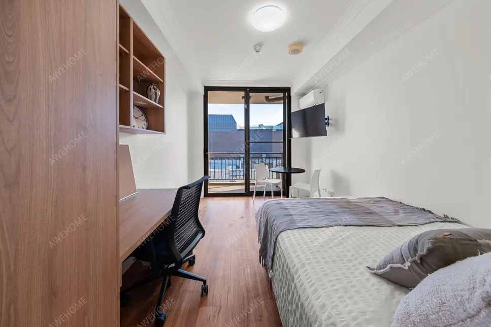 Superior Single Studio I