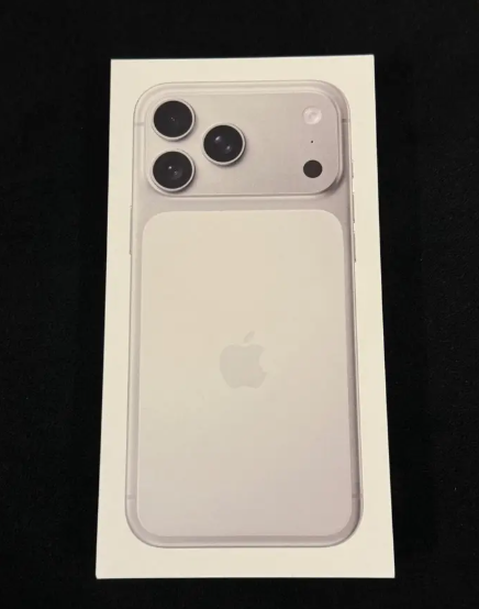 iPhone 17 Pro Max 256 GB Silver AirPods 4