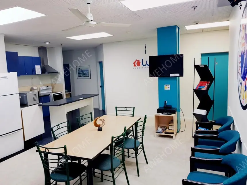 8b3b Double Room64253307600898110