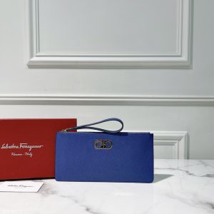 FERRAGAMO HAND POUCH