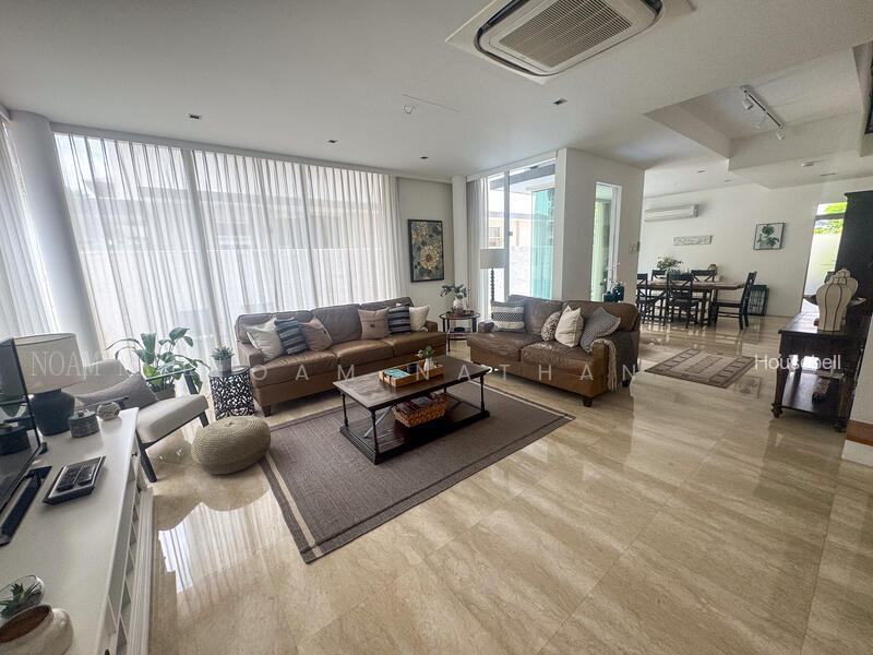 Semi-Detached with a pool at Coronation Rd