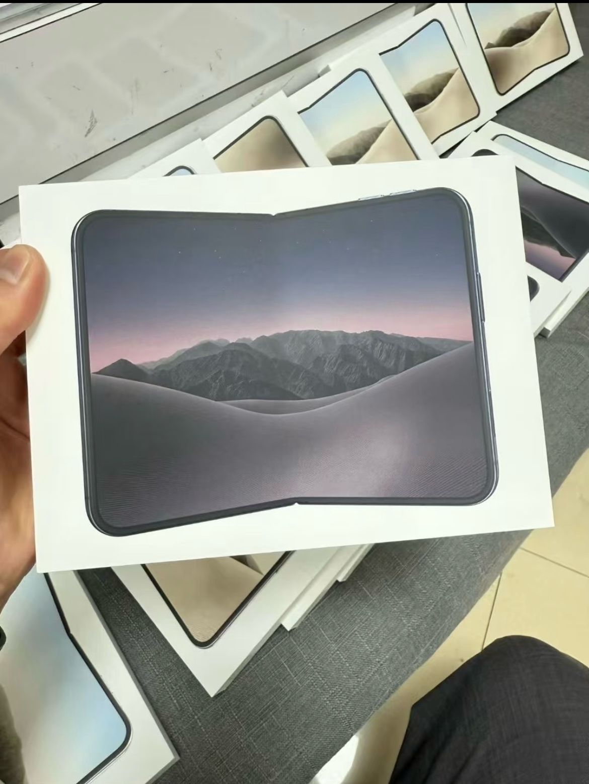 New iPhone Duo with Hong Kong Warranty