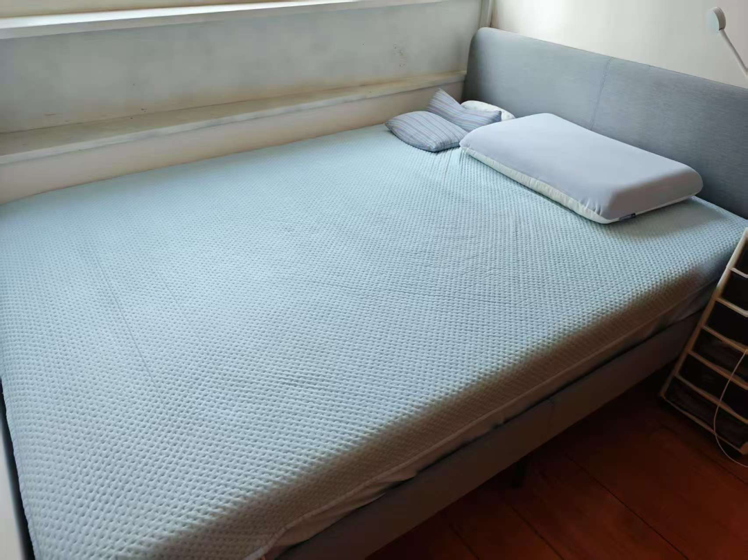 Double bed with mattress, linen foldable bed63358218784514111