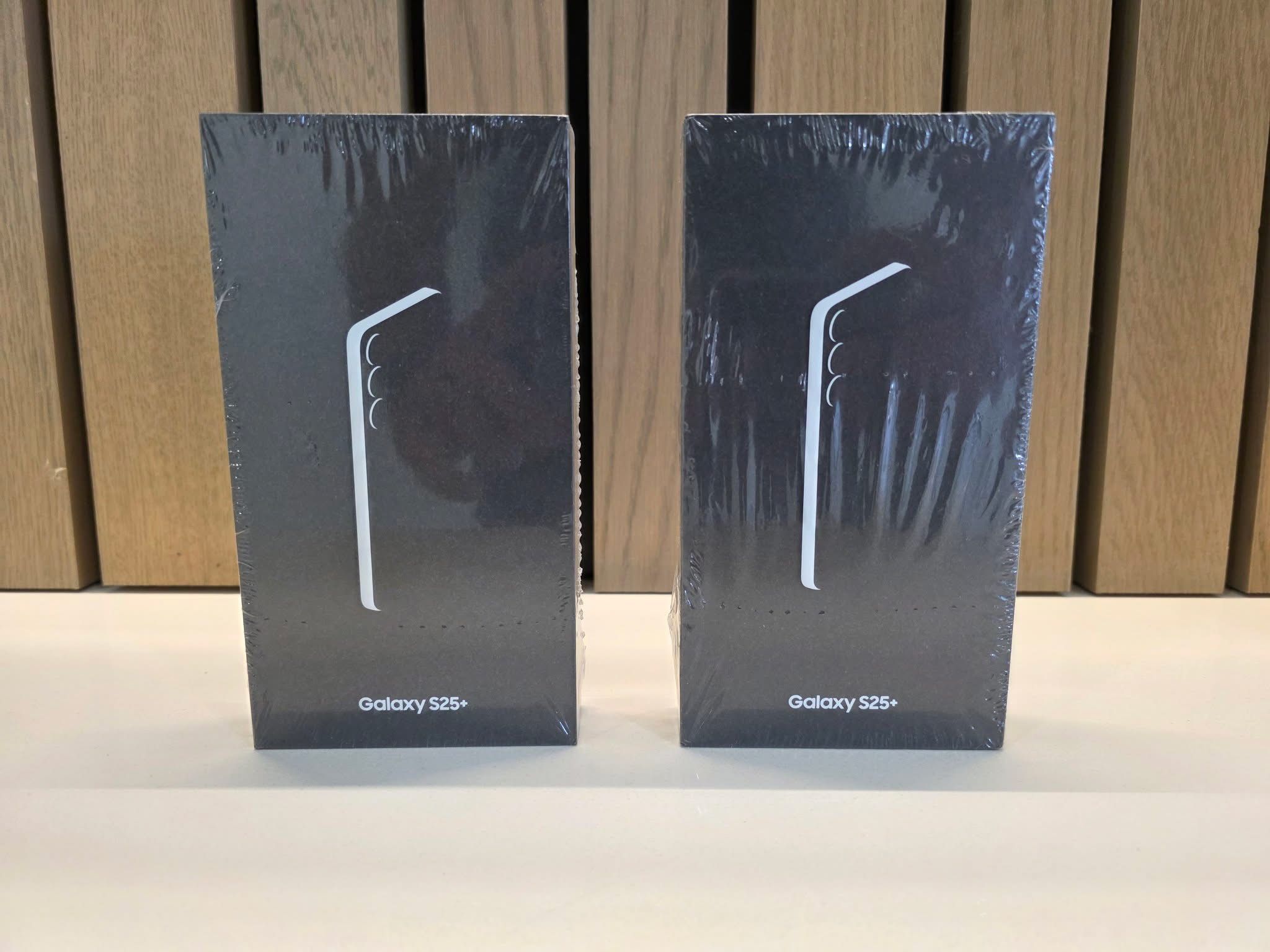 Brand New Samsung Galaxy S25+ 128gb 63716704024707110