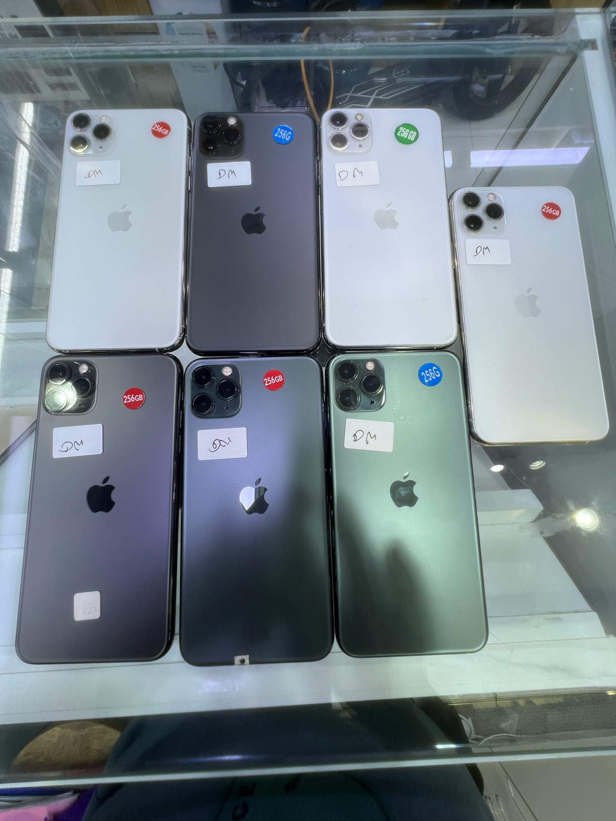 iPhone mix models available 64612412990337112
