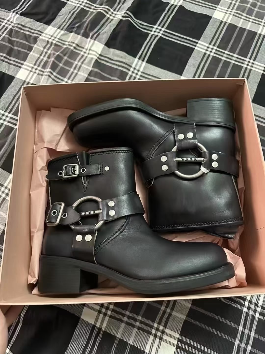 MiuMiu 24SS Best-Selling Black Motorcycle-Buckle Knight Boots