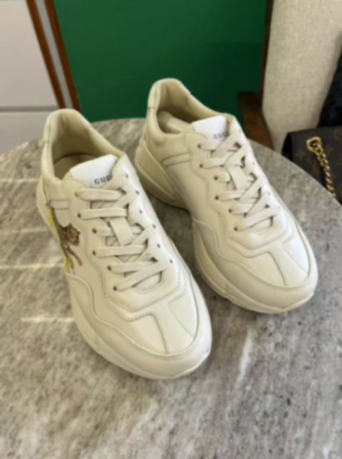Gucci Rhyton ‘Gucci Tiger’ Sneakers – Size 35 | Excellent Condition63228349292161111