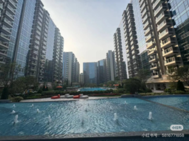 Pak Lam, located above the MTR station63445939440643112