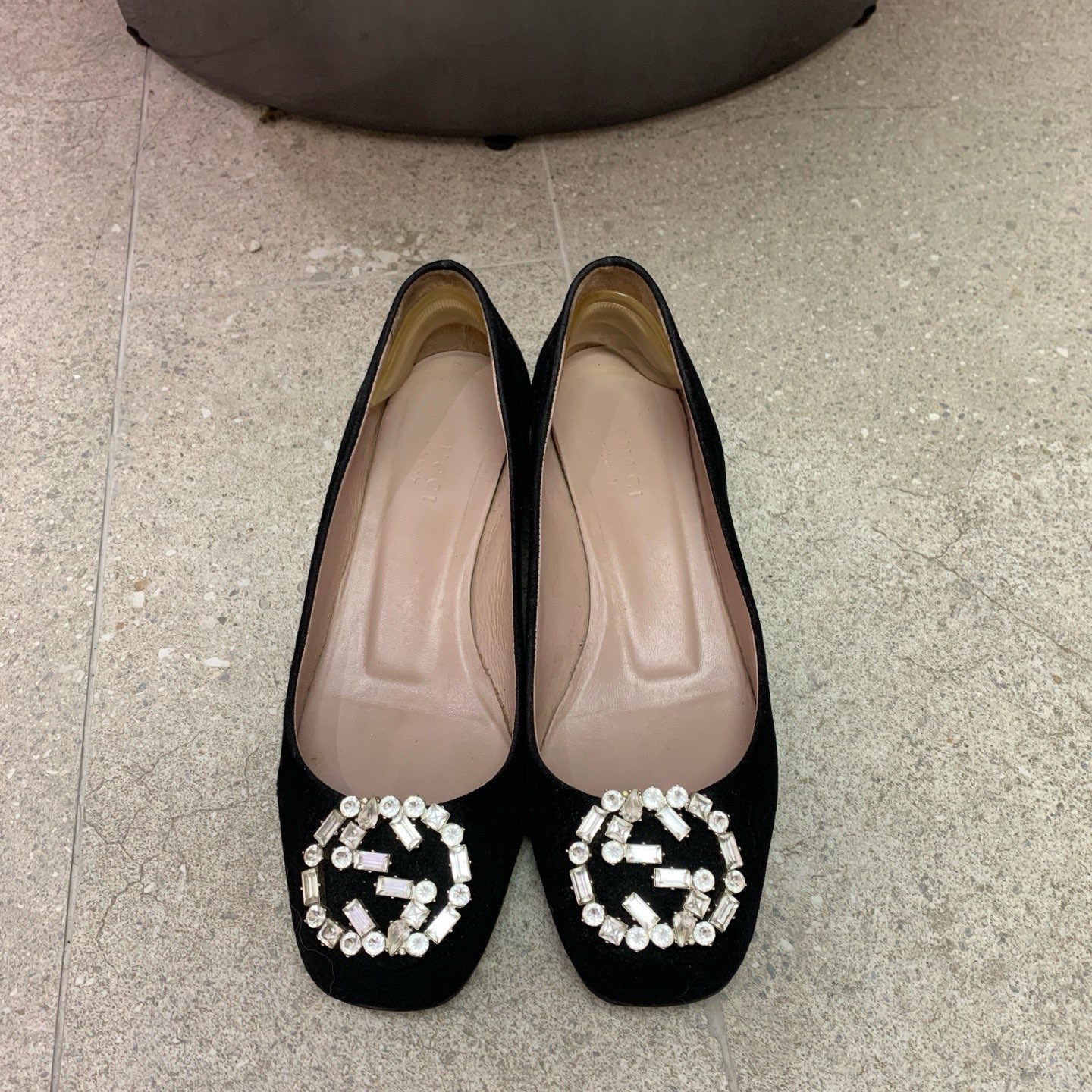 Gucci/古驰 黑色丝绒水钻平底鞋 36码