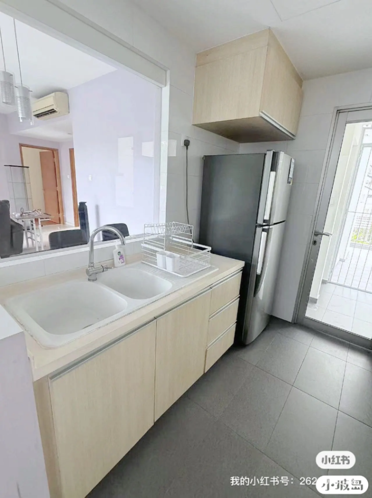 Near NUS, fully furnished single room for females, 1550 SGD, LEYARD63383836847361112