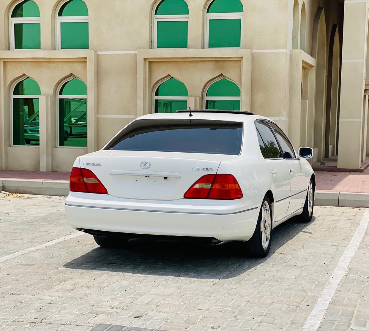 عجمان 64198317832322111