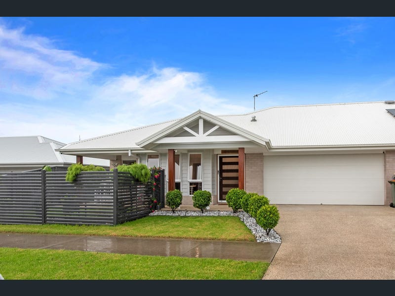 7 Field Street, Thrumster, NSW 2444