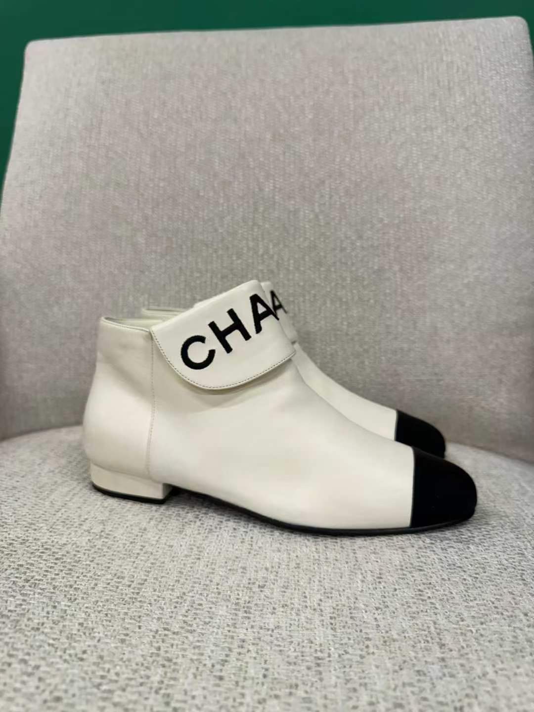 CHANEL Letter Embroidery Ankle Boots – Size 36 (Unused)63827974316675110