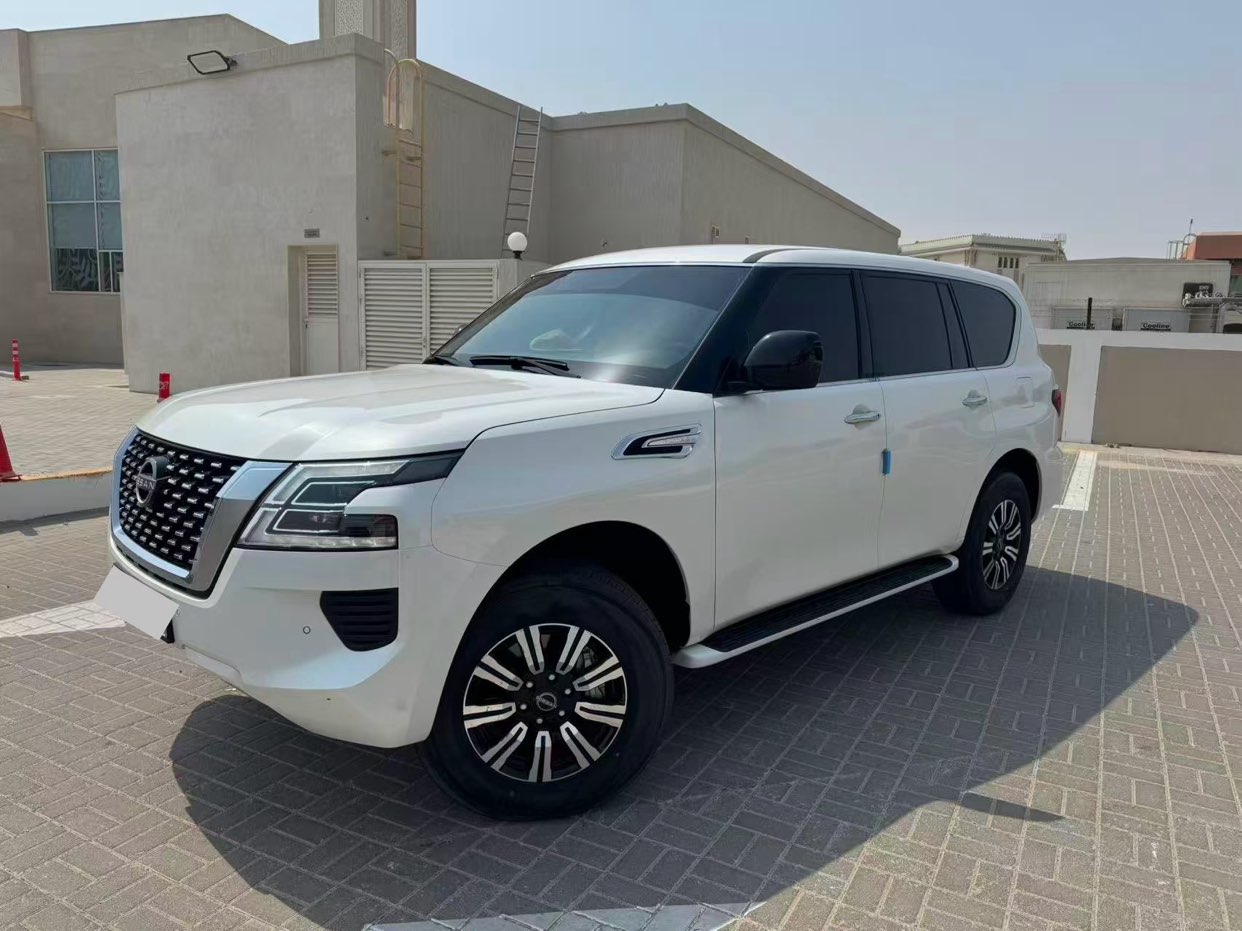 دبي تبيع نيسان تور غلف63792600150275112