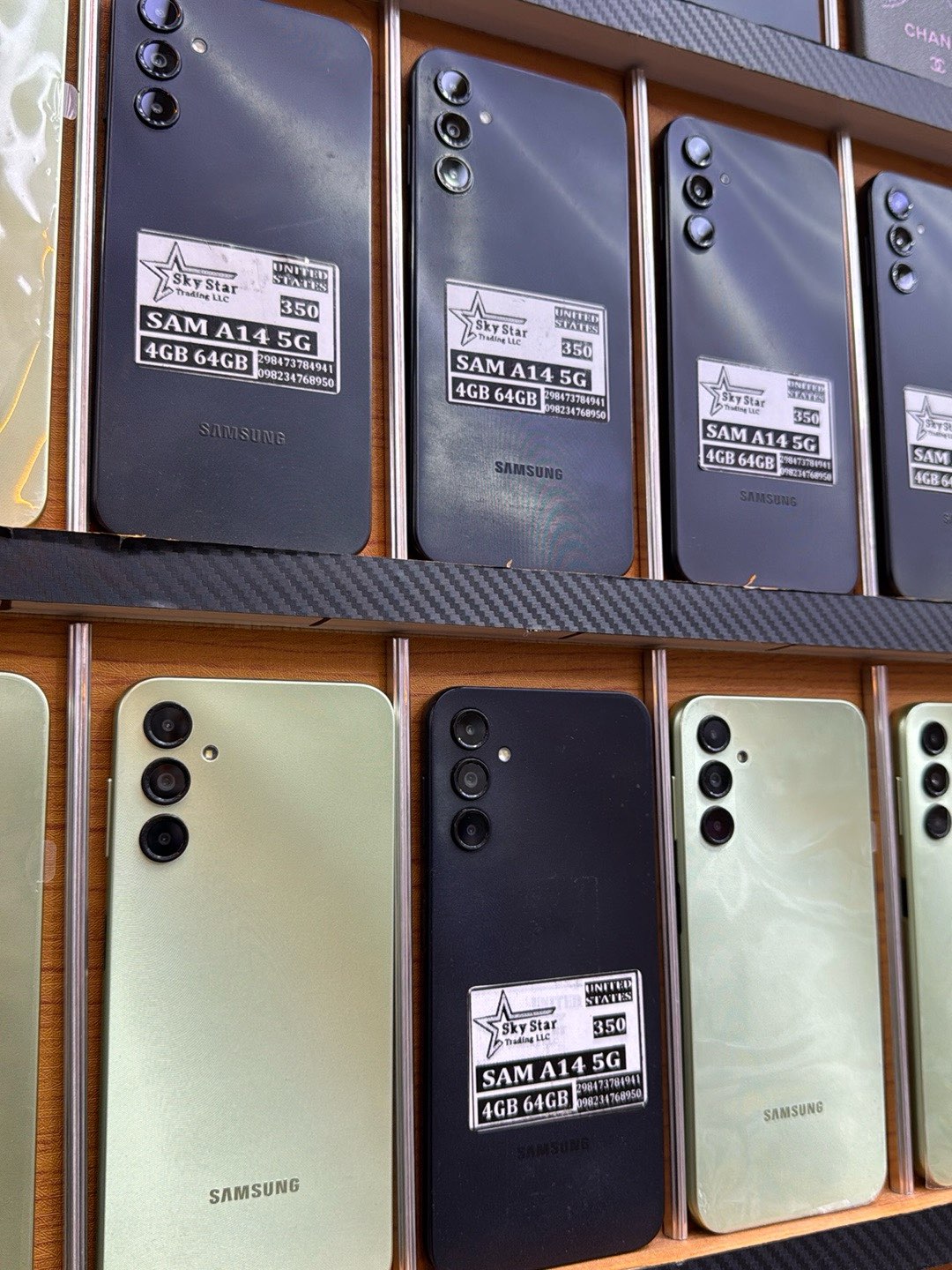 A14 5G. 4GB RAM 64GB storage. ￼63449660865026112