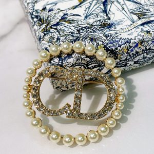 DIOR BROOCH64319215517569113