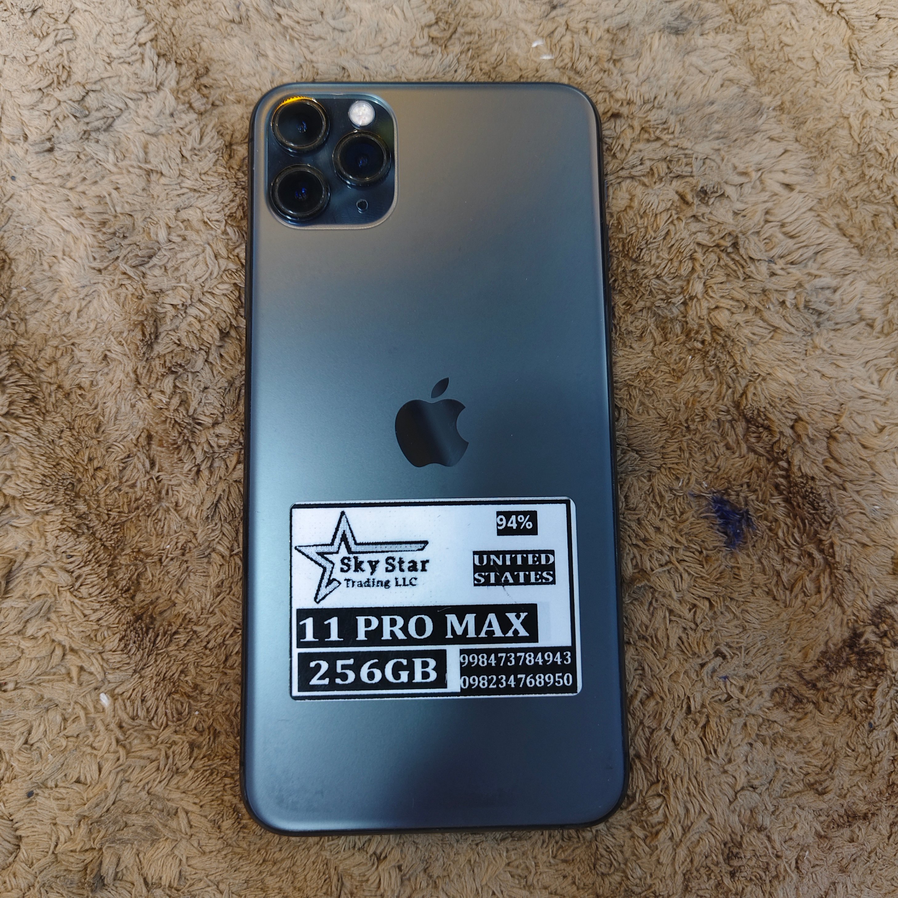 iPhone 11 Pro Max 256GB, Black/Gold, USA Version, Original, Grade A+64531018627970110