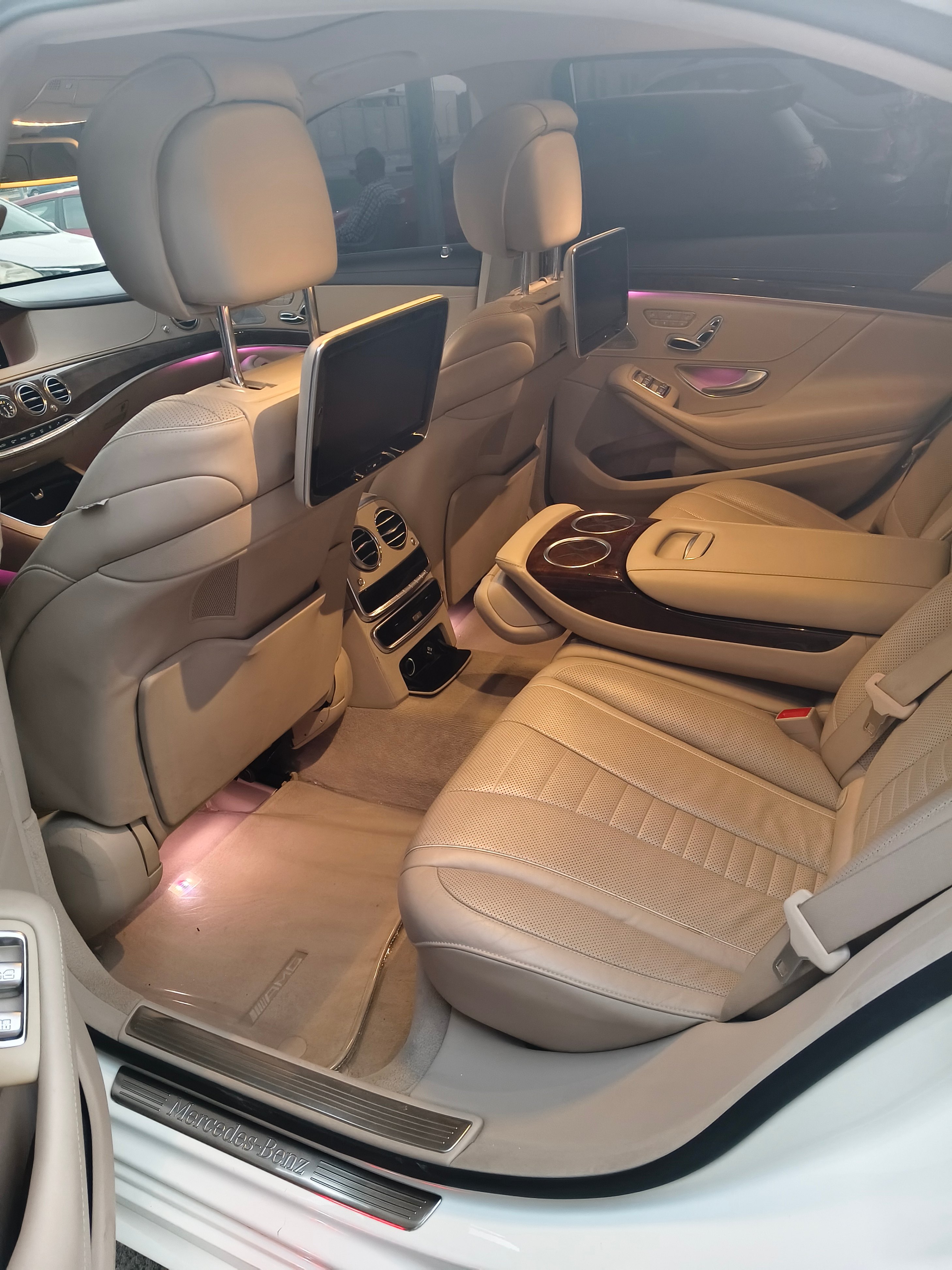 /ar/city-dubai/cate-car-used-car/mercedes-s500-2015-gcc-6473066579379411/-8