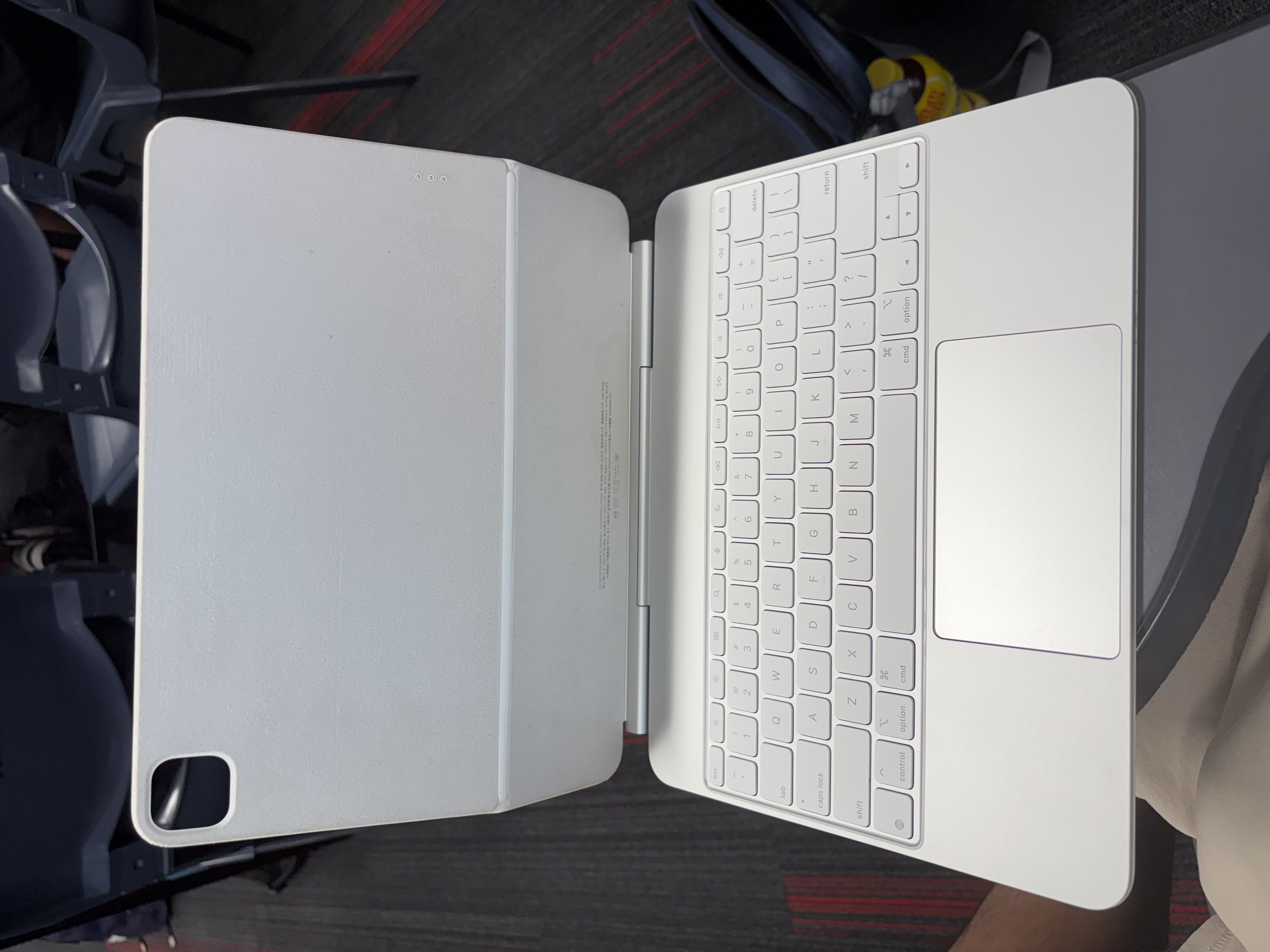 Apple Magic Keyboard 13-inch iPad Pro M4/M5 Like New Sale