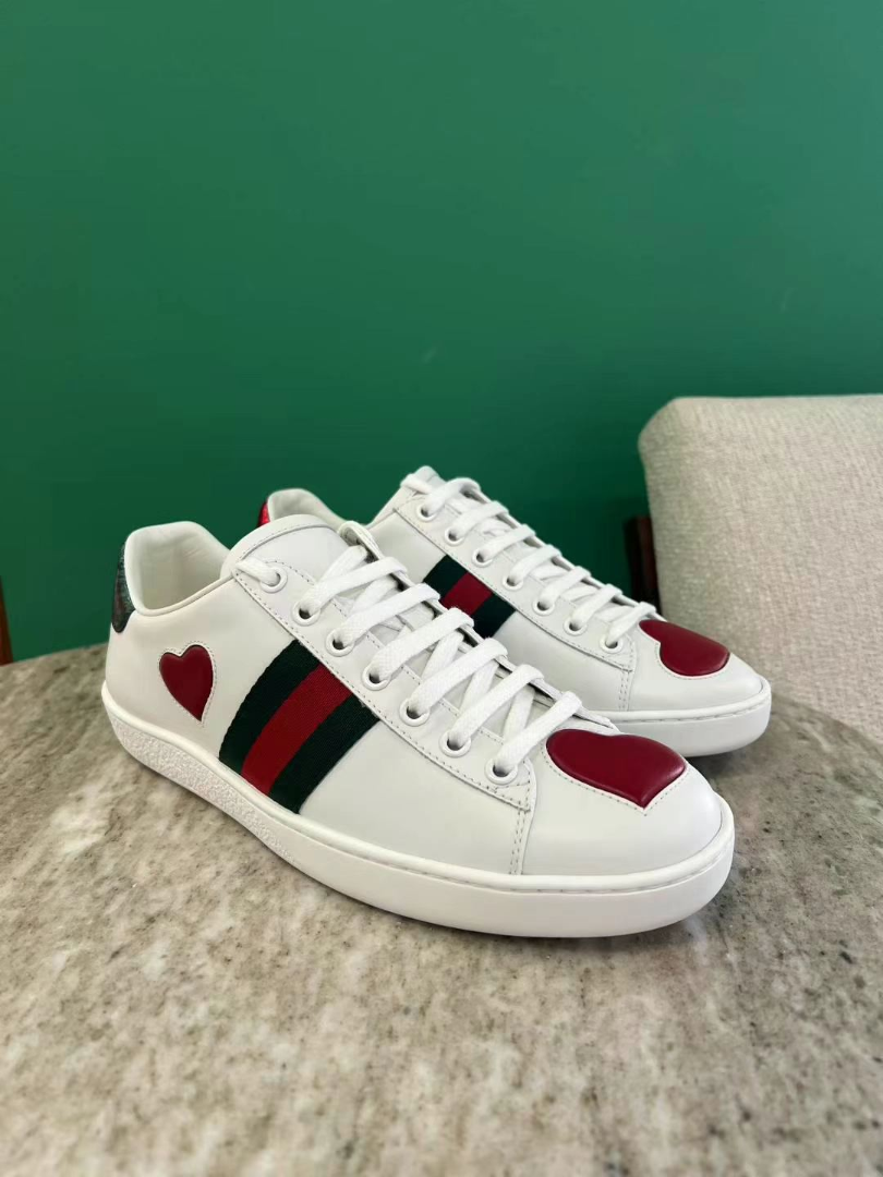 Gucci Ace Heart Sneakers – White with Red Hearts | Size 36.5 | Excellent Condition63228338841475110