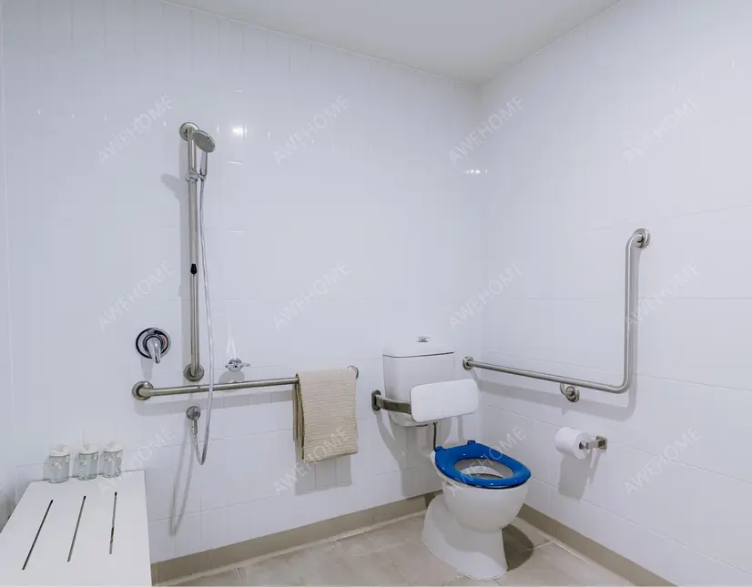 Private Studio Gold64241546841475110