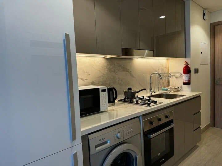 Fully Furnished High-Floor Studio in Azizi Riviera 43